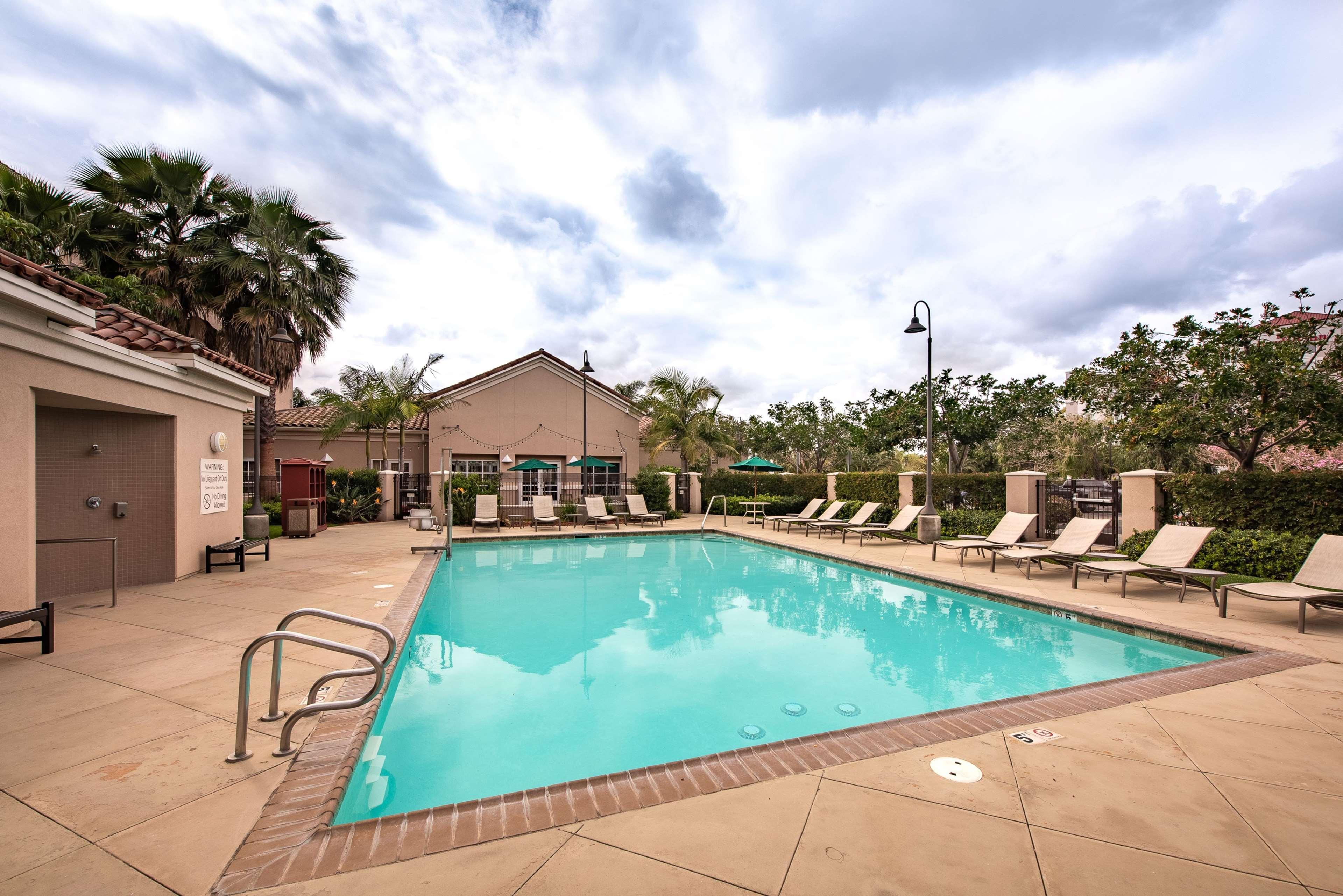 Homewood Suites By Hilton Oxnard/Camarillo Exteriör bild